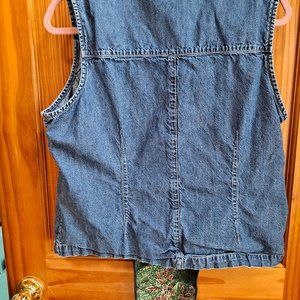 Jean Vest